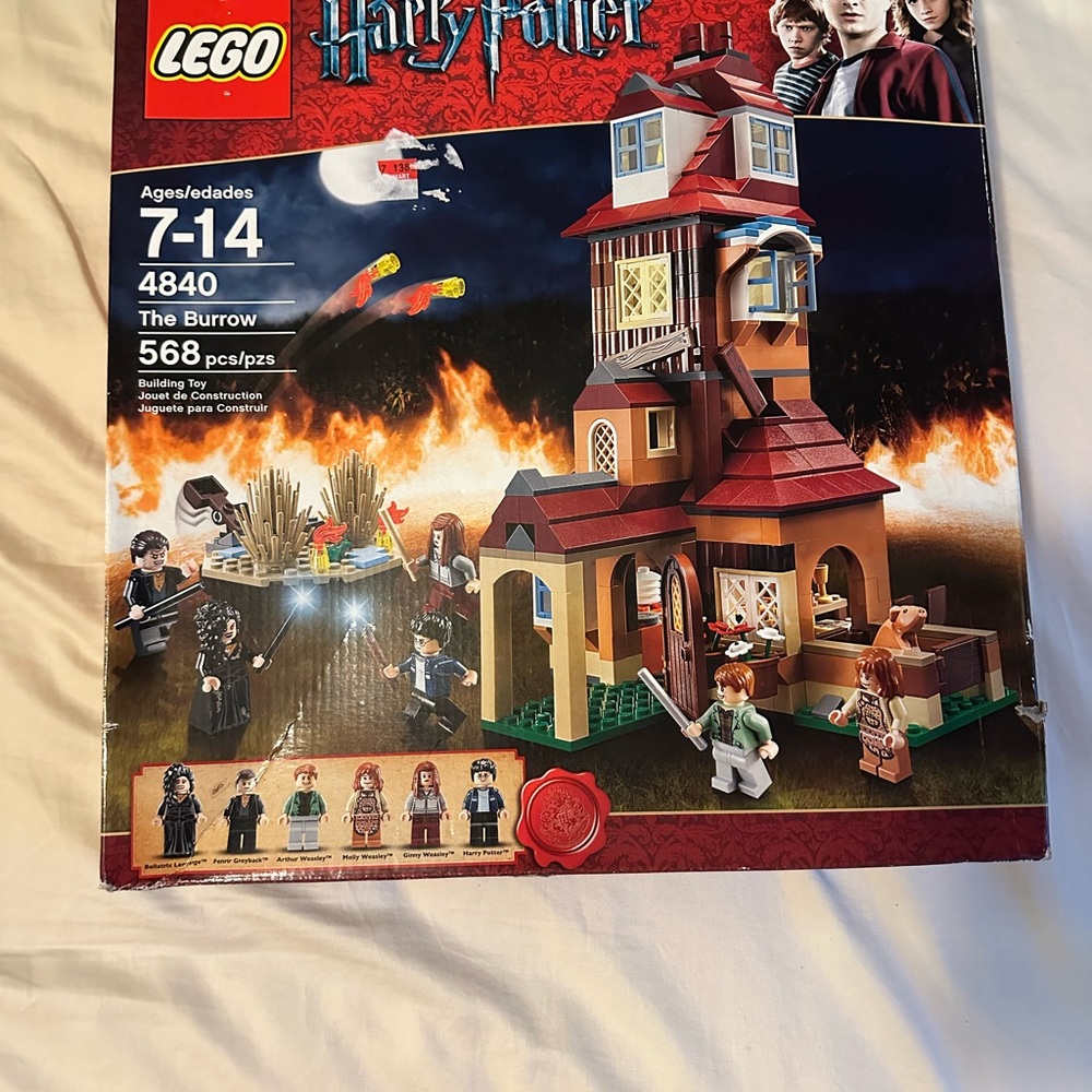 COPY - LEGO Harry Potter The Burrow Building Set